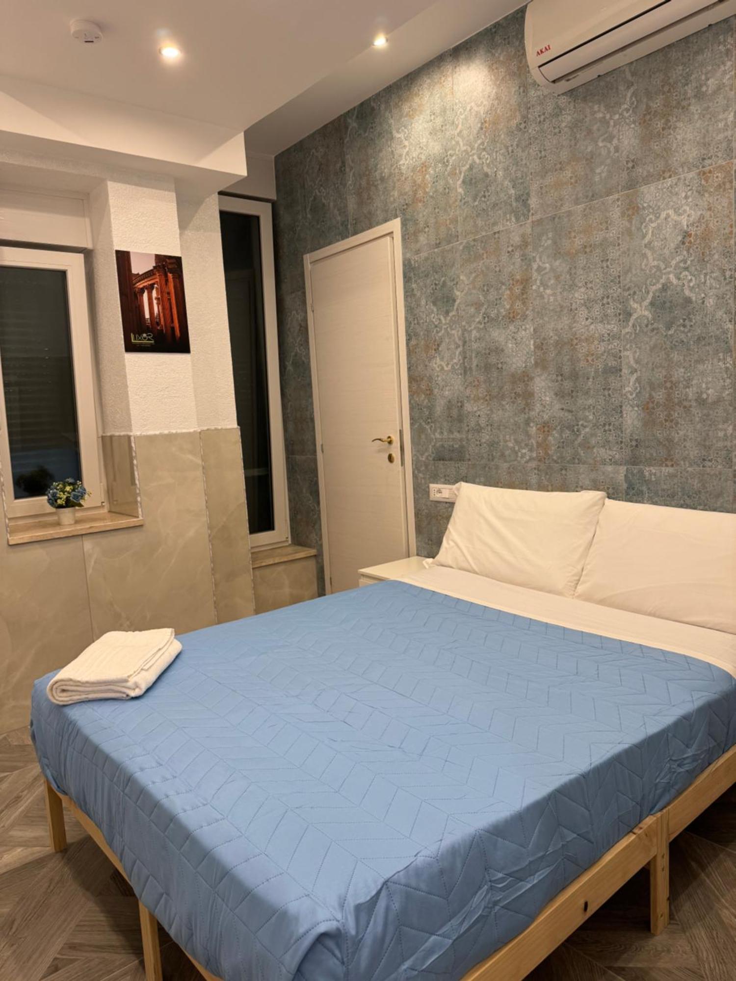 Luxor Eco Casa E Per Vacanze In Centro Piazza Bologna, Colosseo, Piazza Di Spagna, Vaticano, San Pietro, Sapienza, Fontana Di Trevi, Piazza Navona, Trastevere, Tiburtina, Termini, Aeroporto Acomodação com café da manhã  2*