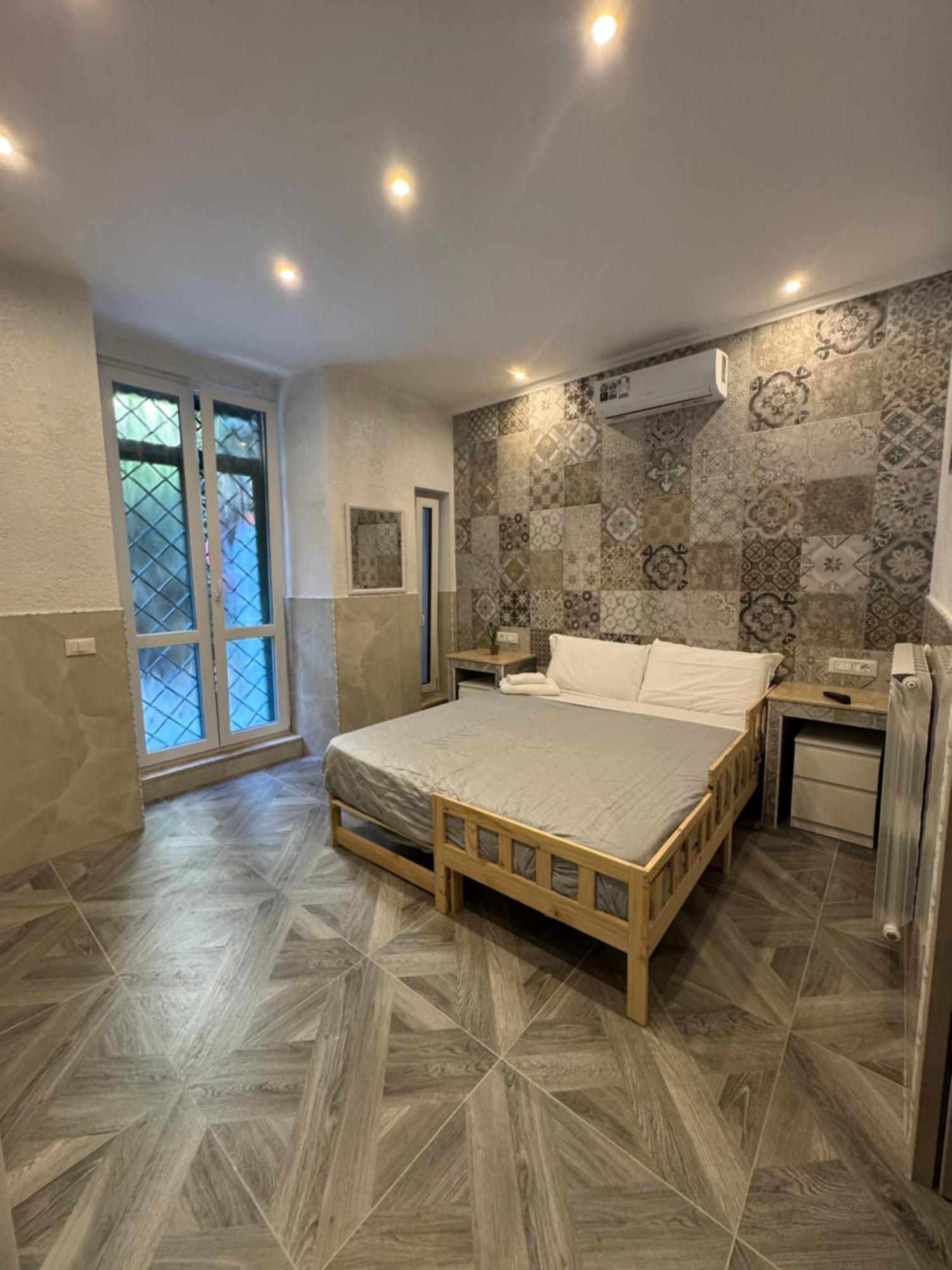 Alojamento de Acomodação e Pequeno-almoço Luxor Eco Casa E Per Vacanze In Centro Piazza Bologna, Colosseo, Piazza Di Spagna, Vaticano, San Pietro, Sapienza, Fontana Di Trevi, Piazza Navona, Trastevere, Tiburtina, Termini, Aeroporto Roma