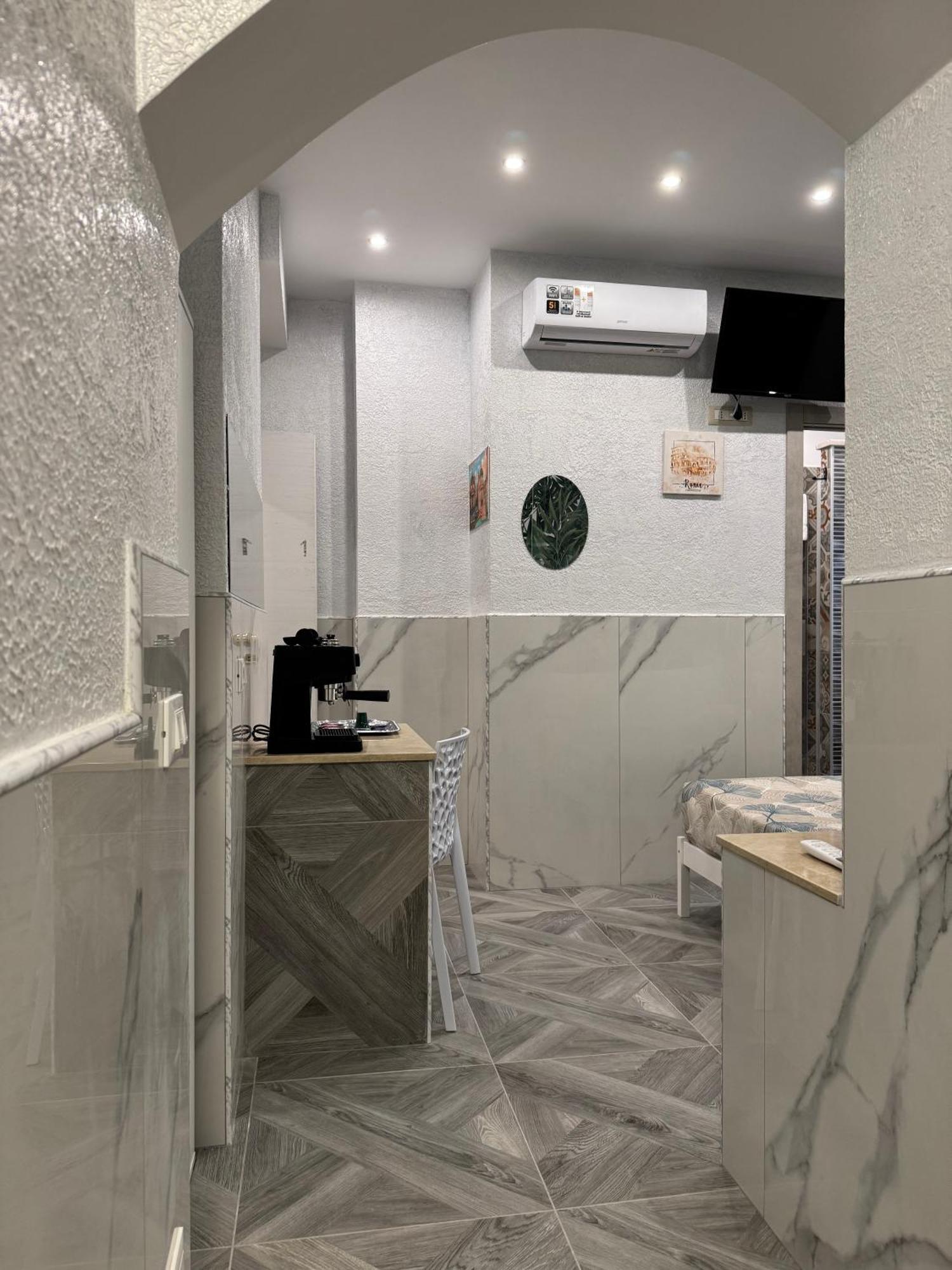 Luxor Eco Casa E Per Vacanze In Centro Piazza Bologna, Colosseo, Piazza Di Spagna, Vaticano, San Pietro, Sapienza, Fontana Di Trevi, Piazza Navona, Trastevere, Tiburtina, Termini, Aeroporto Acomodação com café da manhã 