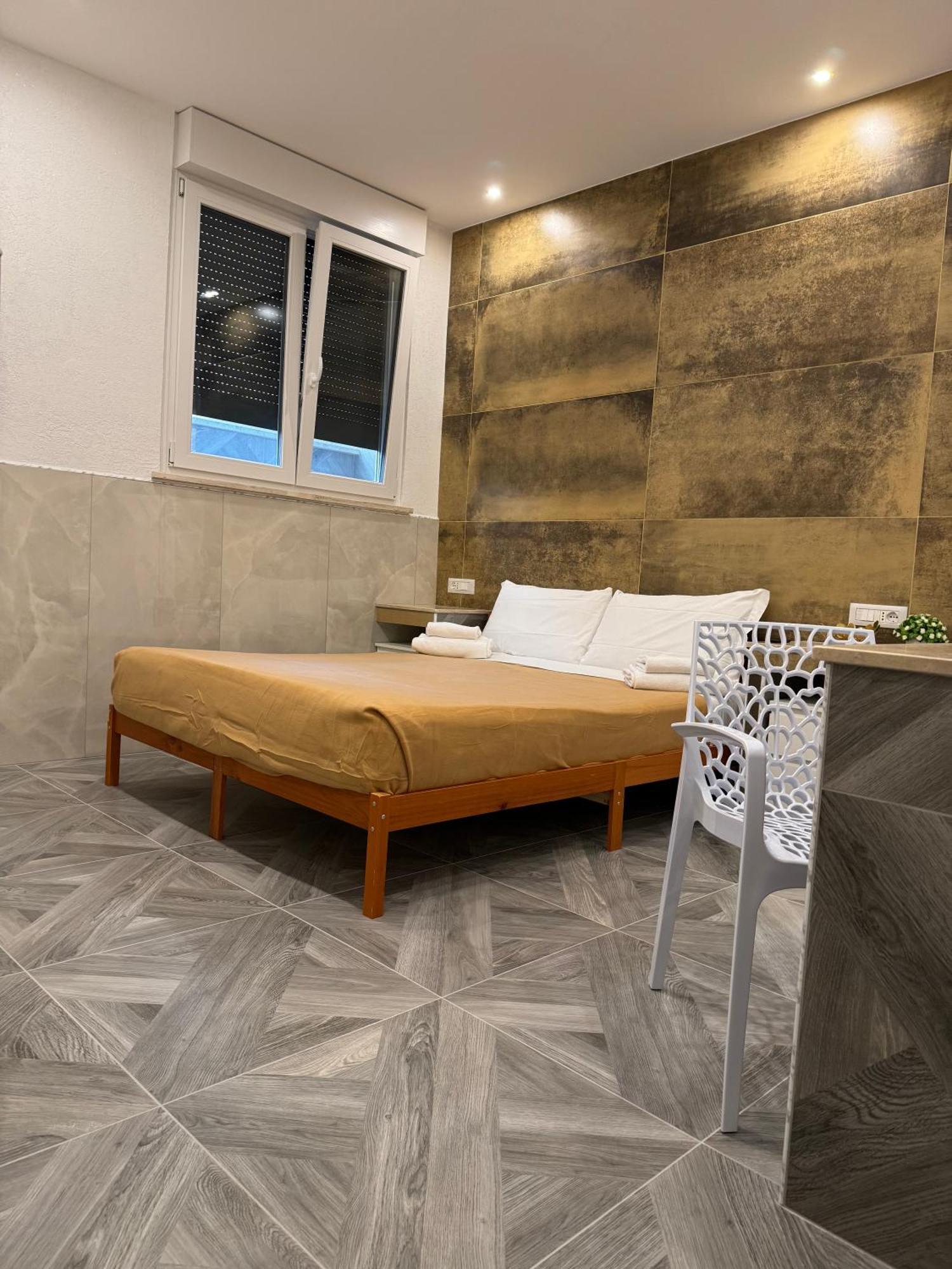 Luxor Eco Casa E Per Vacanze In Centro Piazza Bologna, Colosseo, Piazza Di Spagna, Vaticano, San Pietro, Sapienza, Fontana Di Trevi, Piazza Navona, Trastevere, Tiburtina, Termini, Aeroporto Roma