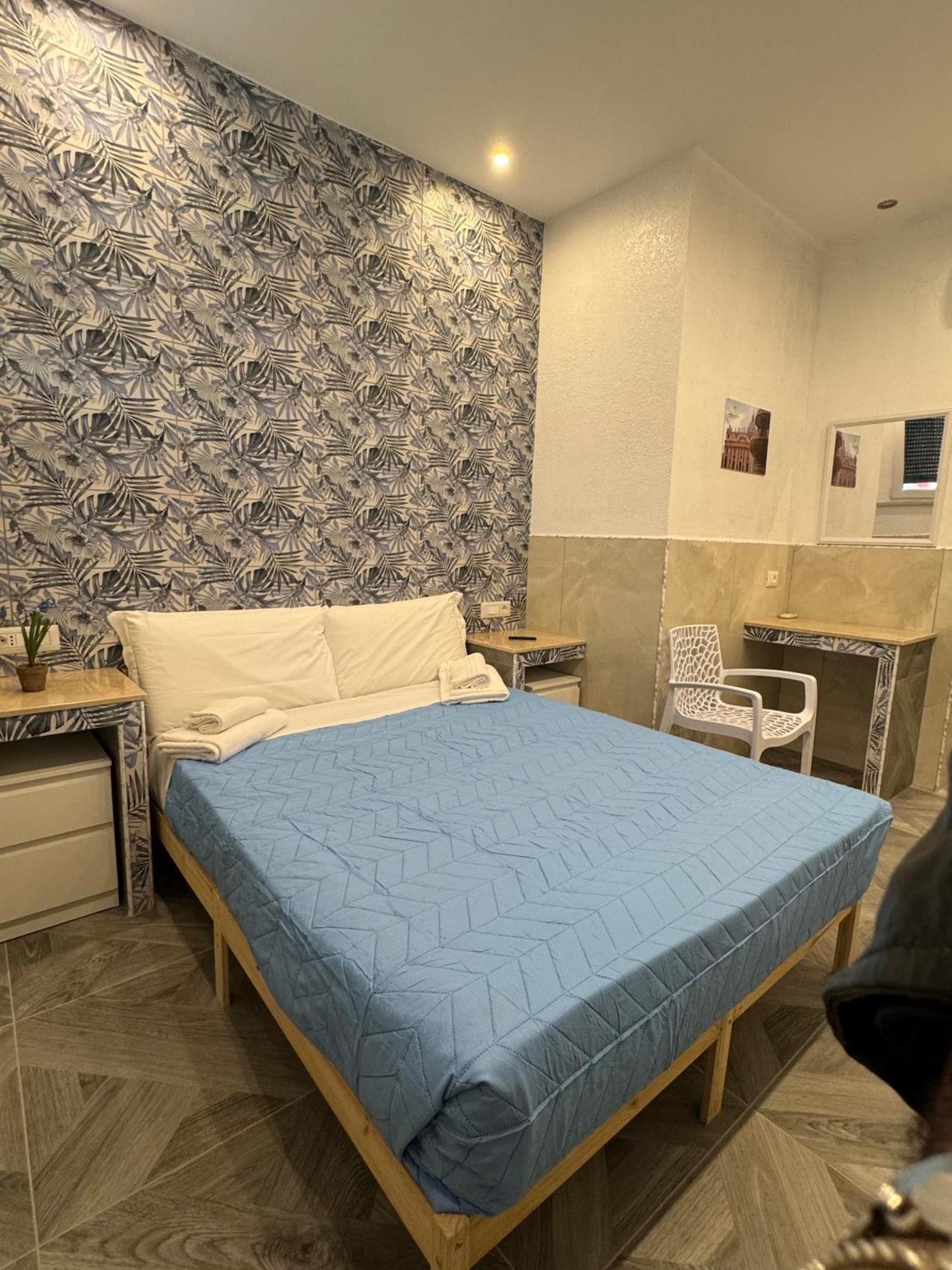 Luxor Eco Casa E Per Vacanze In Centro Piazza Bologna, Colosseo, Piazza Di Spagna, Vaticano, San Pietro, Sapienza, Fontana Di Trevi, Piazza Navona, Trastevere, Tiburtina, Termini, Aeroporto Acomodação com café da manhã  2*