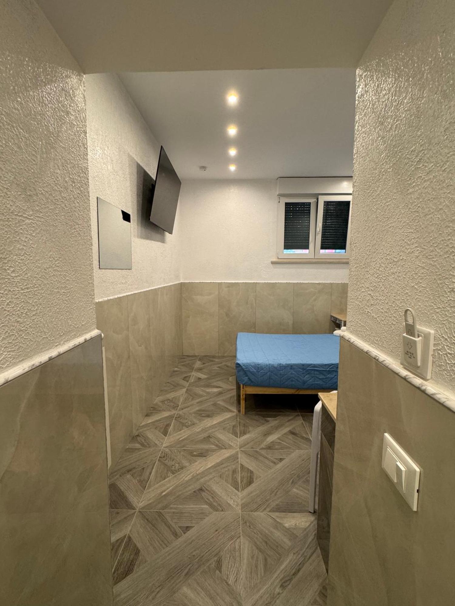 Alojamento de Acomodação e Pequeno-almoço Luxor Eco Casa E Per Vacanze In Centro Piazza Bologna, Colosseo, Piazza Di Spagna, Vaticano, San Pietro, Sapienza, Fontana Di Trevi, Piazza Navona, Trastevere, Tiburtina, Termini, Aeroporto