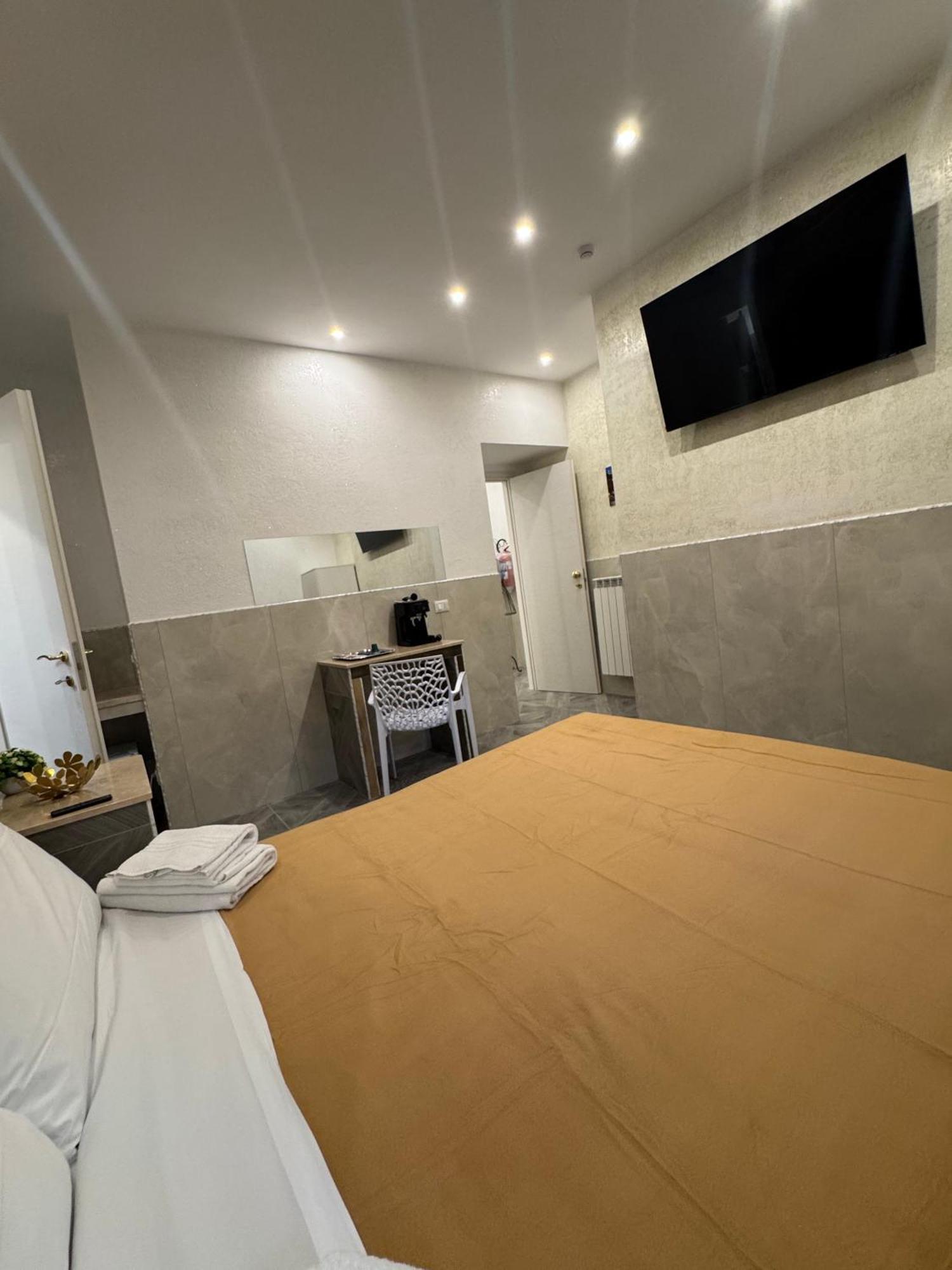 Acomodação com café da manhã  Luxor Eco Casa E Per Vacanze In Centro Piazza Bologna, Colosseo, Piazza Di Spagna, Vaticano, San Pietro, Sapienza, Fontana Di Trevi, Piazza Navona, Trastevere, Tiburtina, Termini, Aeroporto 2*
