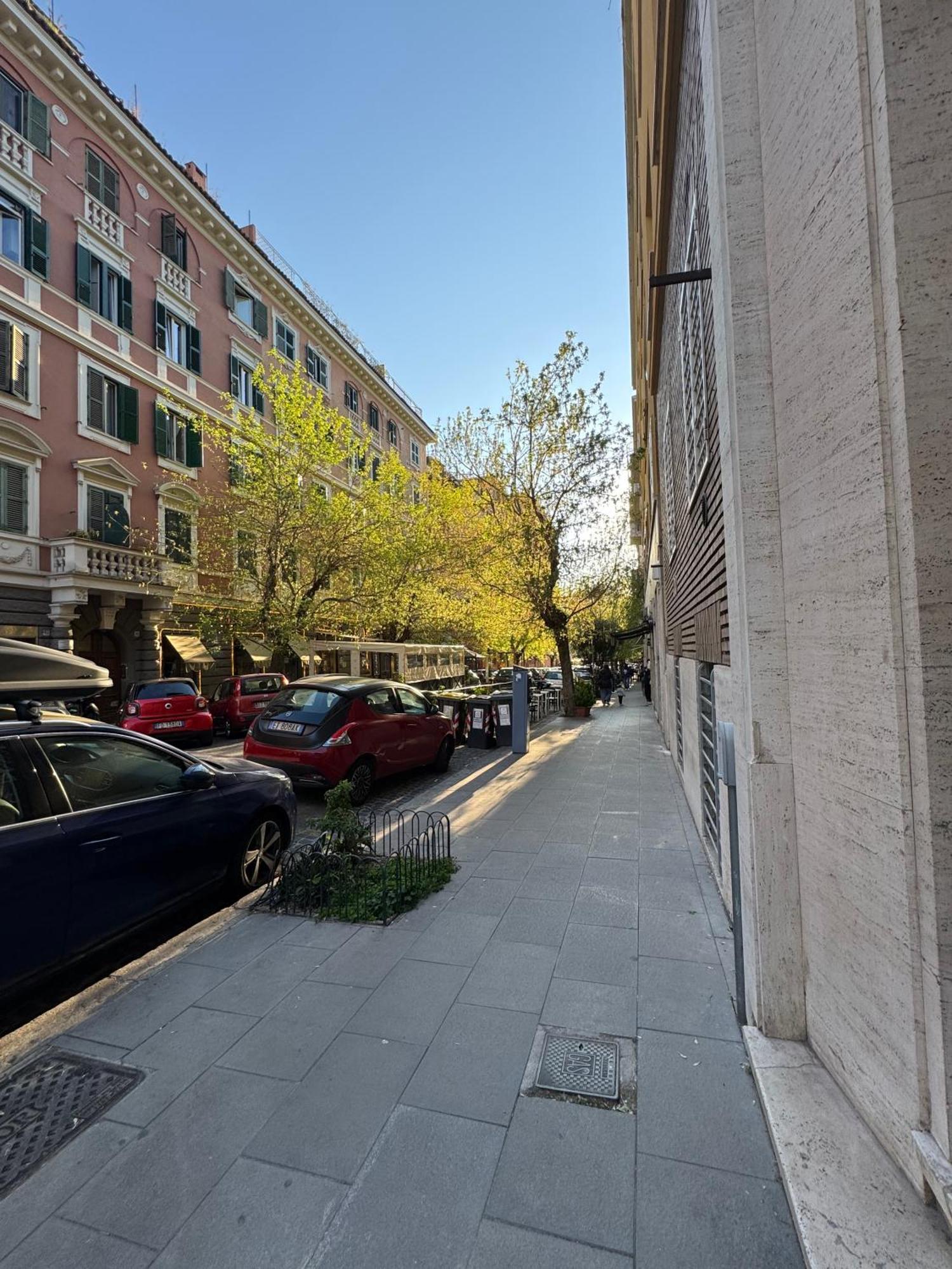 Luxor Eco Casa E Per Vacanze In Centro Piazza Bologna, Colosseo, Piazza Di Spagna, Vaticano, San Pietro, Sapienza, Fontana Di Trevi, Piazza Navona, Trastevere, Tiburtina, Termini, Aeroporto Acomodação com café da manhã 